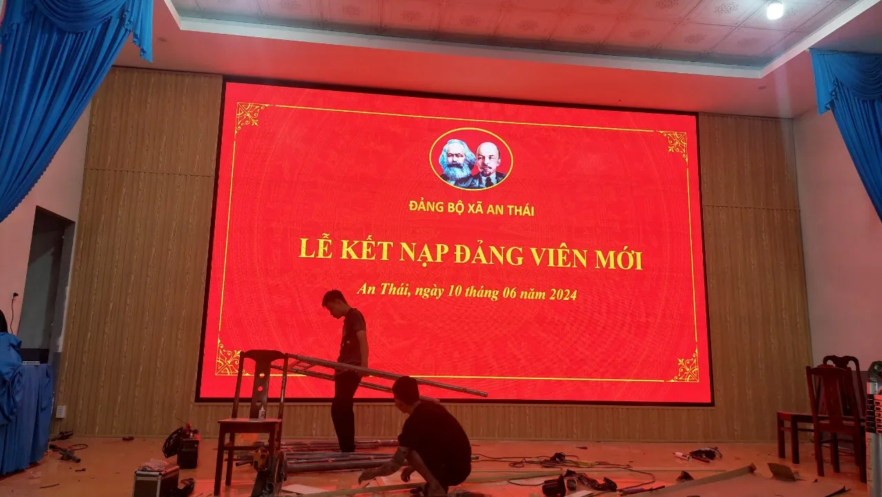 Top 1 Dịch Vụ Thi Công Màn Hình LED tại Bình Dương. Màn Hình LED Hội Trường UBND