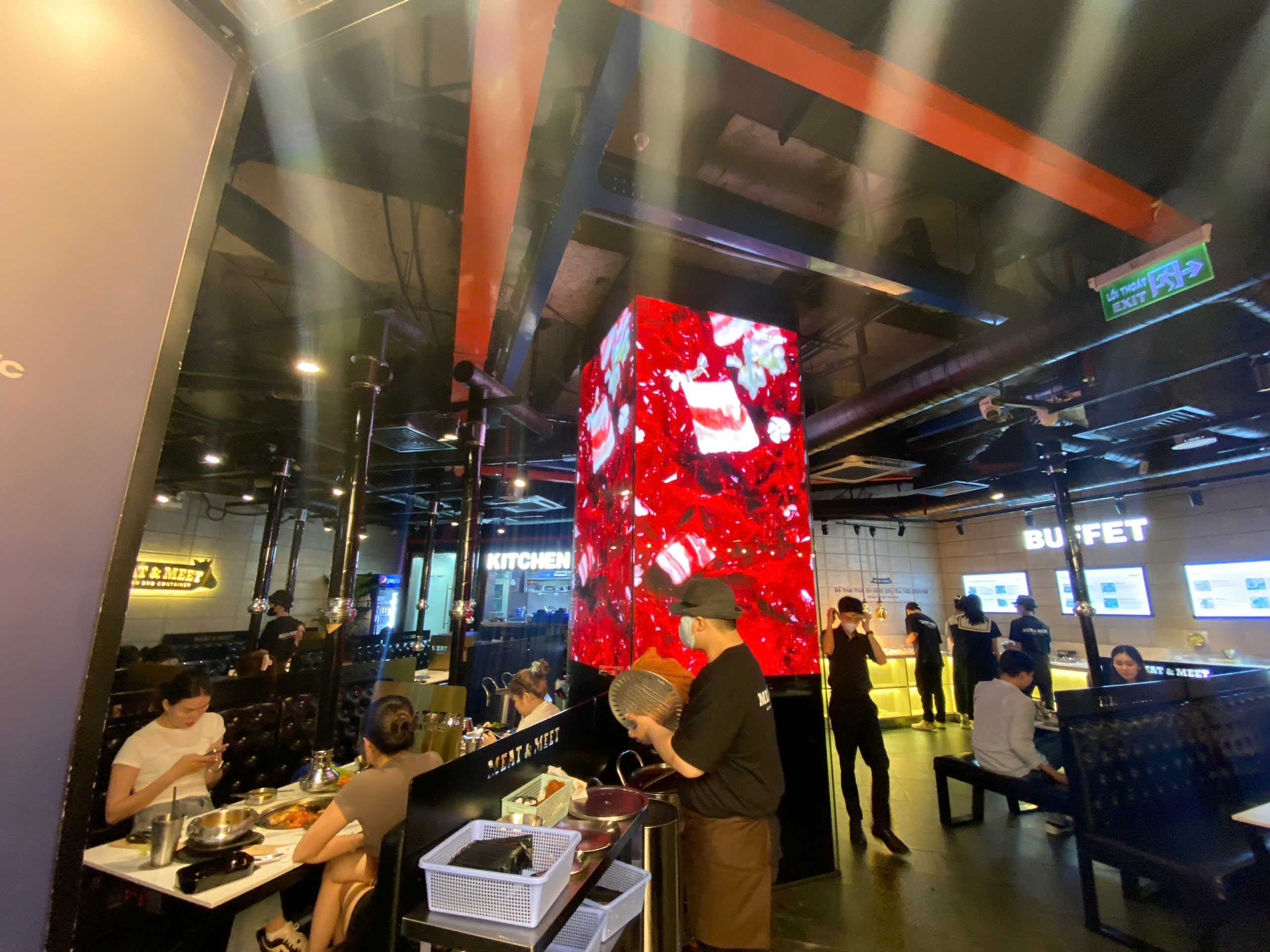 Màn Hình LED Nhà Hàng Meat & Meet VINCOM Đồng Khởi, Quận 1, TP.HCM